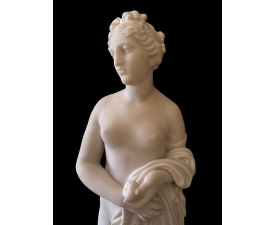 SCULTURA IN MARMO " VENERE "