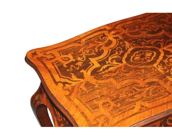 Toilette francese Stile Luigi XV del 1800 Riccamente intarsiata