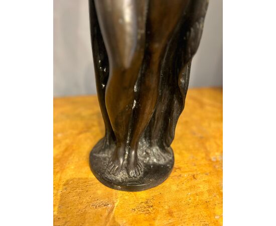 Scultura raffigurante Odalisca 