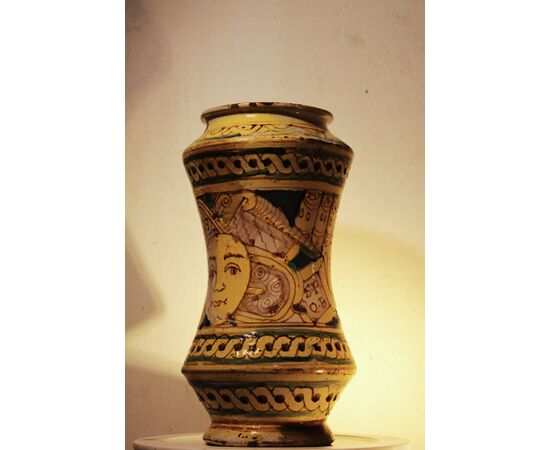 Albarello SPQB con luna, maiolica siciliana di Burgio epoca XVII sec.