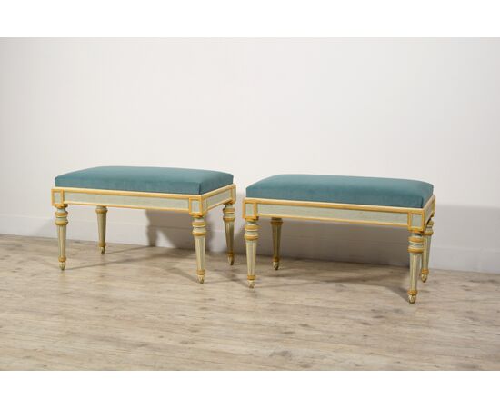 Coppia di panche neoclassiche in legno laccato, Torino fine XVIII secolo 