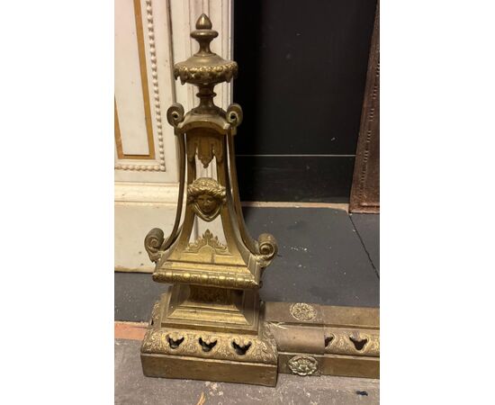 AL323 - Paracenere traforato, epoca '800, misure cm L 128 x H 45 x P 11