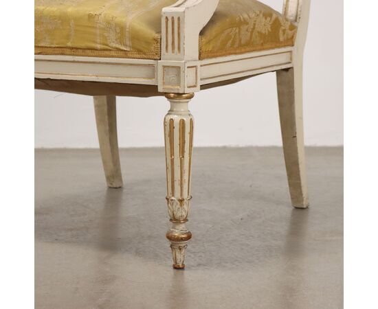 Coppia Poltrone con Poggia Piedi in Stile Neoclassico Italia Ultimo Quarto XIX Secolo