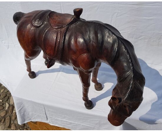 Cavallo giocattolo rivestito cuoio. Italia, XX sec.