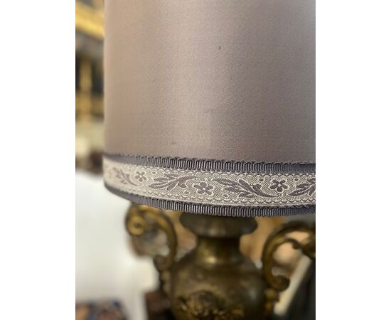 Lampada in bronzo dorato