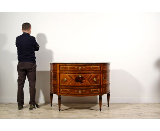 Commode a demi lune neoclassico, Piemonte, fine XVIII secolo