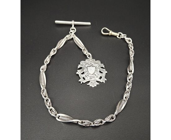 Antica catena inglese in argento per orologio da tasca. 