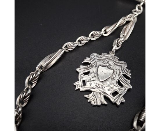Antica catena inglese in argento per orologio da tasca. 