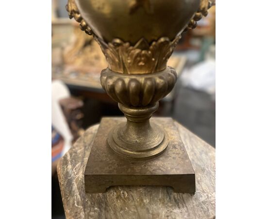 Lampada in bronzo dorato