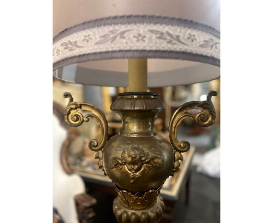 Lampada in bronzo dorato