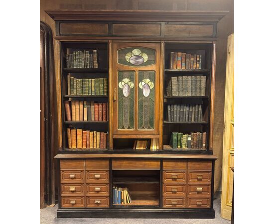 LIB161 - N. 3 librerie Decò simili con profili laccati, misure cm L 217 x H 260 x P 40