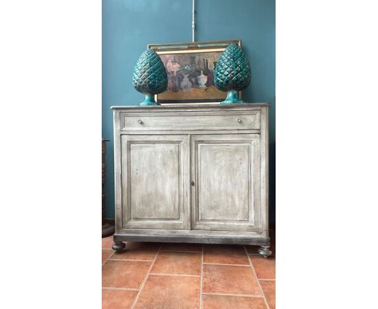 Credenza  laccata dell'Ottocento toscana