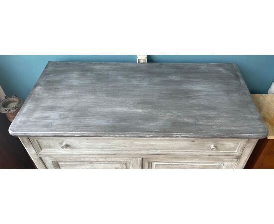 Credenza  laccata dell'Ottocento toscana
