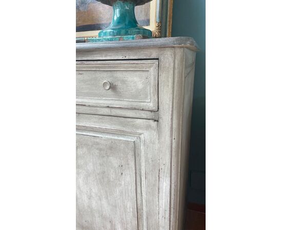Credenza  laccata dell'Ottocento toscana