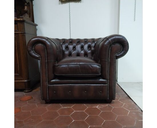 Poltrona chesterfield club marrone nuova inglese originale 