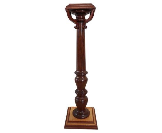 Colonna in legno di rovere secolo XX