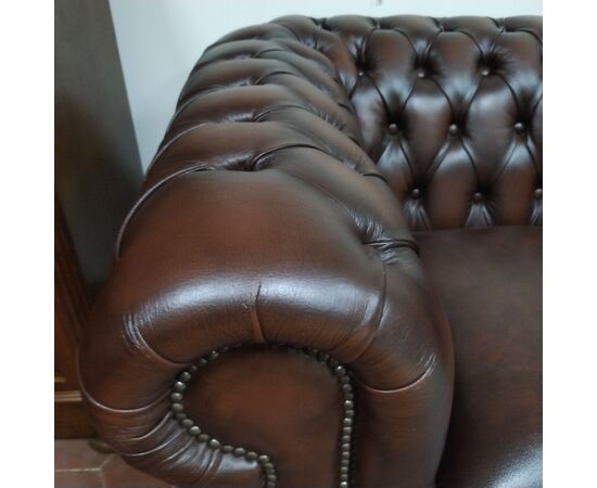 Poltrona chesterfield club marrone nuova inglese originale 