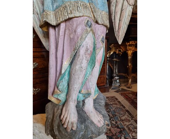 Scultura lignea policroma raffigurante un angelo – Alto Veneto / Trentino, XVIII secolo