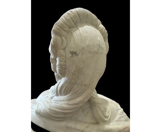 BUSTO IN MARMO 