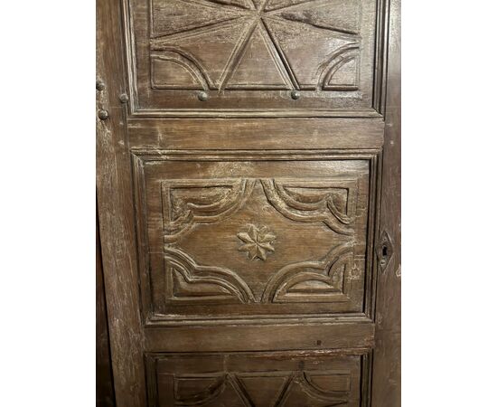 PTIR363 - Porta in noce scolpita, epoca '700, misure cm L 80 x H 175 x P 3,5