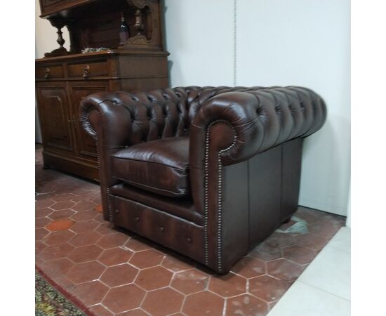 Poltrona chesterfield club marrone nuova inglese originale 