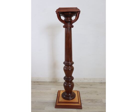 Colonna in legno di rovere secolo XX
