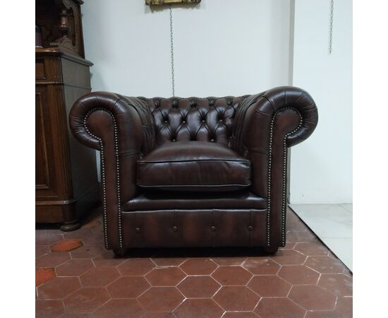 Poltrona chesterfield club marrone nuova inglese originale 