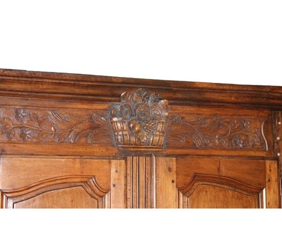 Armadio Provenzale In Legno Di Noce del 1700