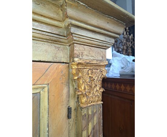 Credenza laccata del '700 toscana