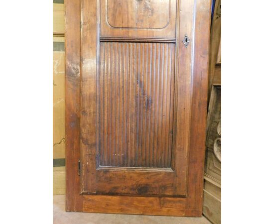 STIP143 - Placard a muro in pioppo, epoca '800, luce cm L 53 x H 154