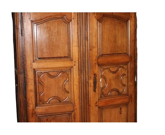 Armadio Provenzale In Legno Di Noce del 1700