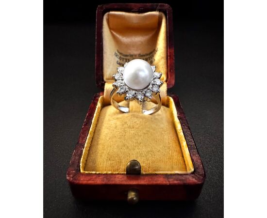 Anello  con  Perla  e  Diamanti 1 ct.