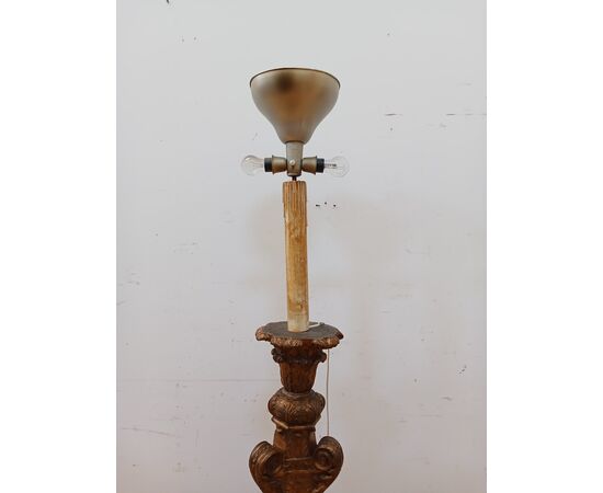 Candeliere da terra in legno dorato-candelabro barocco-fine '800-lampada