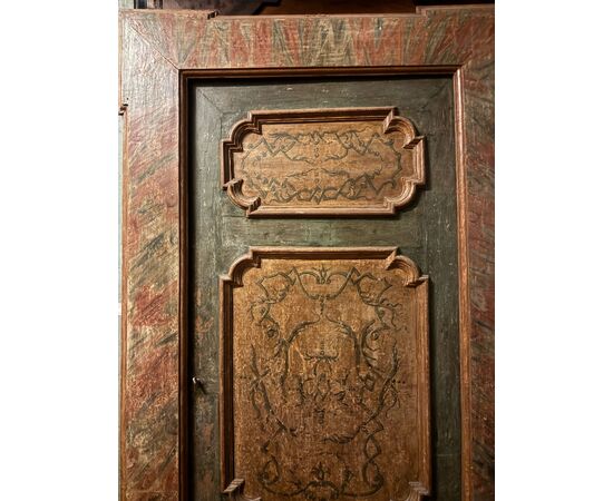 PTL447 - Porta laccata e dipinta, con telaio finto marmo, epoca '700, misure luce cm L 93 x H 216