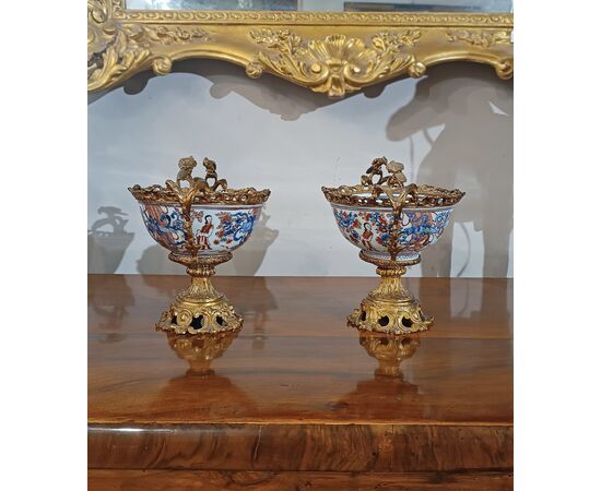 COPPIA DI COPPE IMARI PRIMI XIX SECOLO 