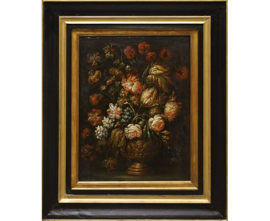 Scuola romana del XVIII secolo, Fiori, olio su tela, cm.56x44