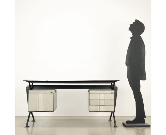Scrivania 'Arco' di BBPR per Olivetti Anni 60-70