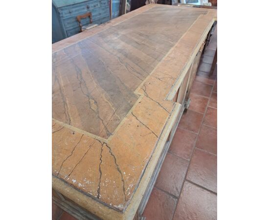 Credenza laccata del '700 toscana