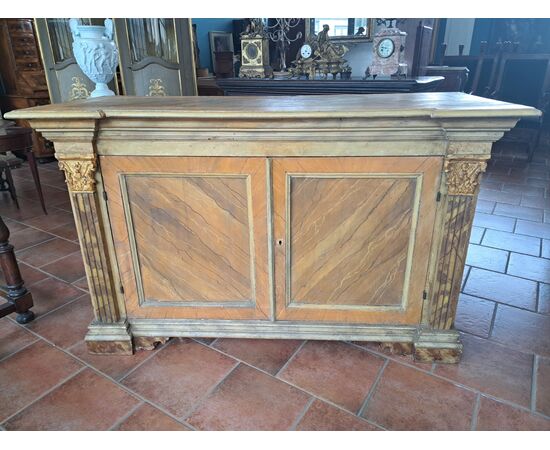 Credenza laccata del '700 toscana
