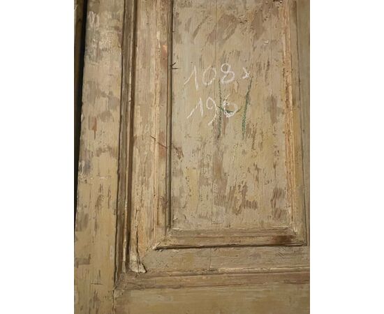 PTL698 - Porta laccata bianca, epoca '800, misure cm L 108 x H 190
