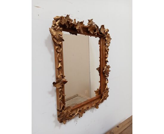 Specchiera dorata con foglie e tralci - specchio - cornice barocca - fine 800