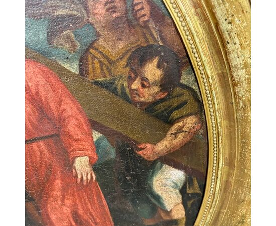 Antico dipinto olio su tela Ovale XVIII sec Gesù e il Cireneo. Cornice foglia oro . Mis 88 x cm 76 