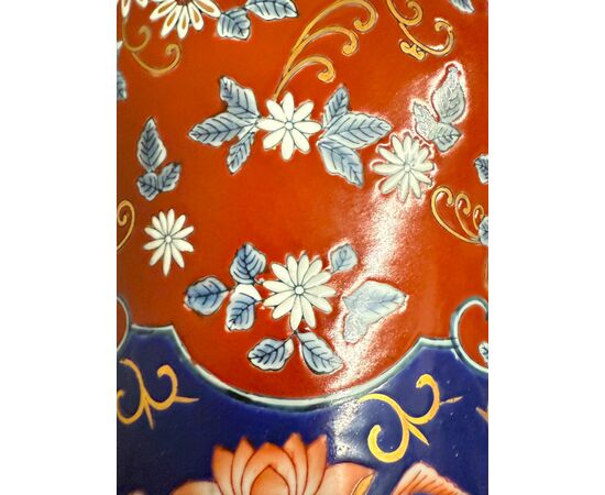 Antico vaso giapponese, primi '900, firmato alla base, h 55 cm.
