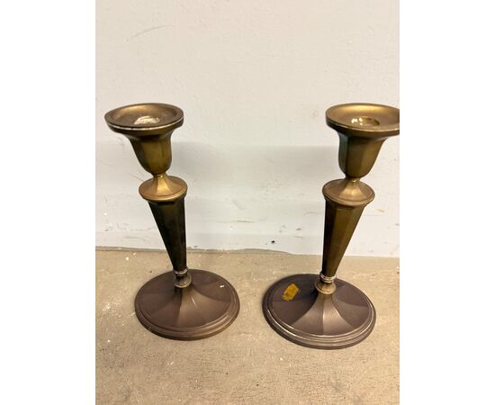 Coppia di candelabri candelieri, Art Decò. 1940 in bronzo, h28cm