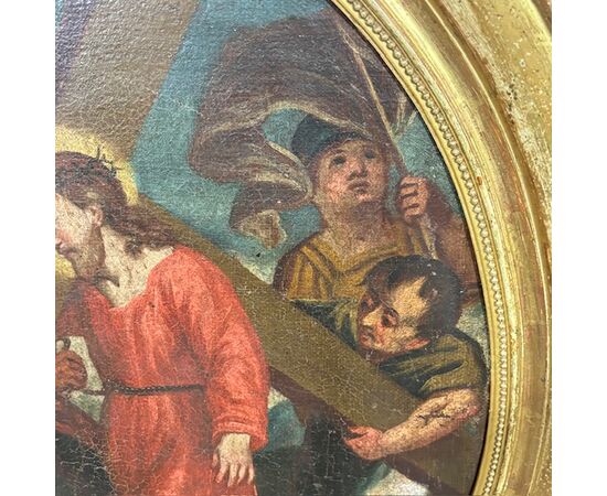 Antico dipinto olio su tela Ovale XVIII sec Gesù e il Cireneo. Cornice foglia oro . Mis 88 x cm 76 