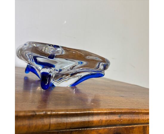 Centrotavola  Murano 1970 trasparente e blu . firmato alla base . Mis 24 x 24 Design unico 