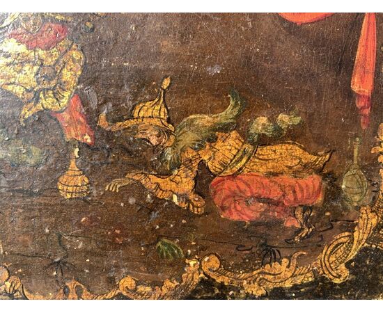 Vassoio in legno laccato e dipinto. Venezia, XVIII secolo.