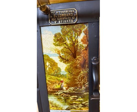 Rara cucina con maioliche dipinte completamente restaurata 