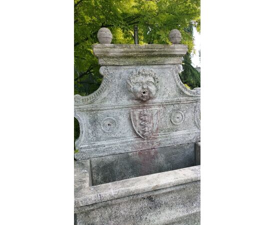 Magnifica fontana in pietra di Vicenza - Venezia 