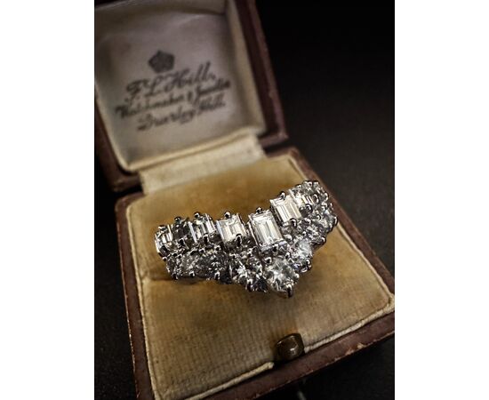 Anello  in  Platino  con  Diamanti  